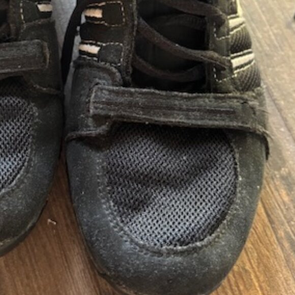 Puma Black and white sneakers with white classic puma design, lightweight, Size - Picture 3 of 7